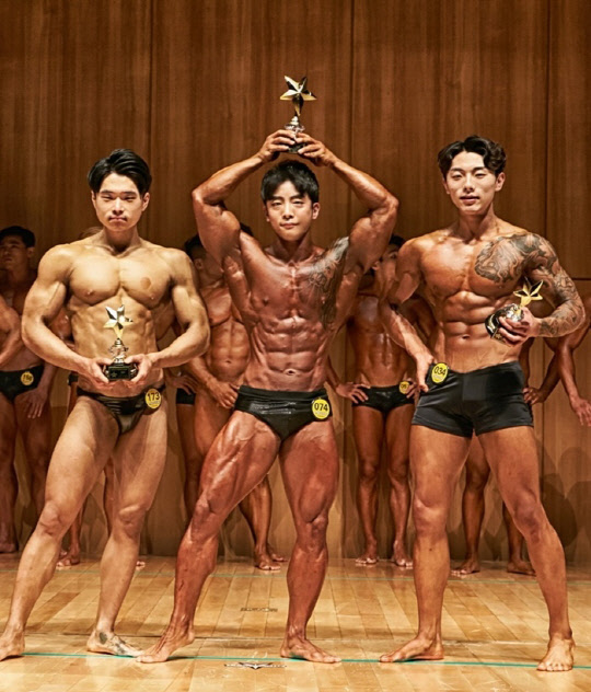 11개의 피트니스스타대회에 출전 중인 김진수 선수가 피트니스스타 광주대회에서 머슬과 클래식피지크에서 1위를 했다(사진=스타원바디 제공)